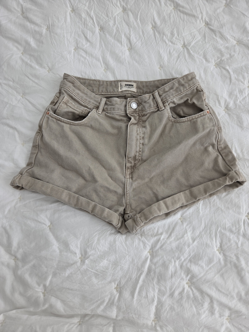 Women's Taupe Rolled-Hem Jean Shorts